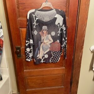 Stylish Black and White Women's Sweater